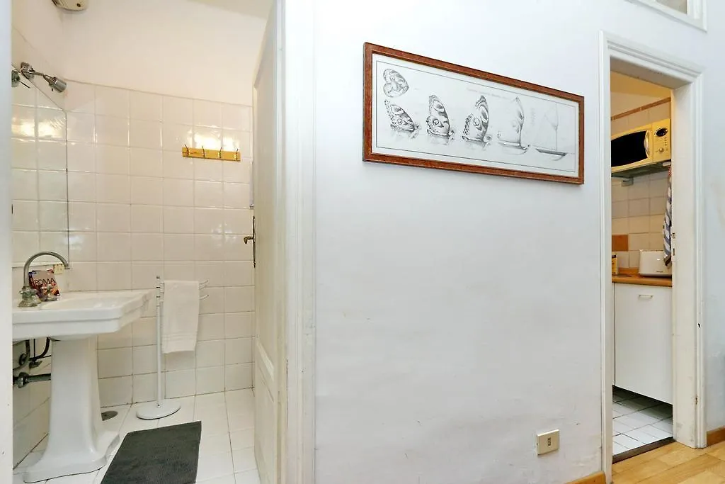 Balestrari 43 Apartment Italy