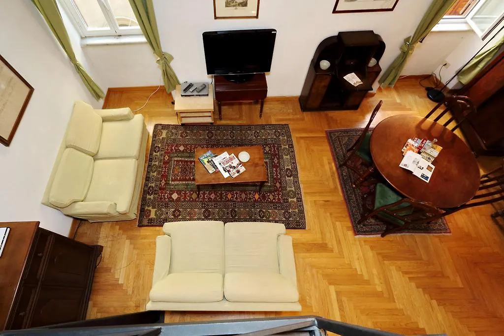 Balestrari 43 Apartment